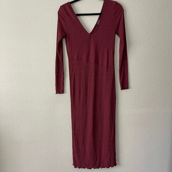 Topshop Ribbed Maroon Bodycon Lettuce Hem Long Sleeve Fall V neck Midi Dress 8 - Picture 1 of 10